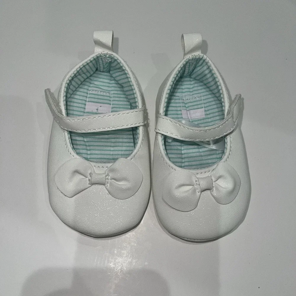 Carters Mary Jane Baby Shoes Soft Sole Size 3-6 Months